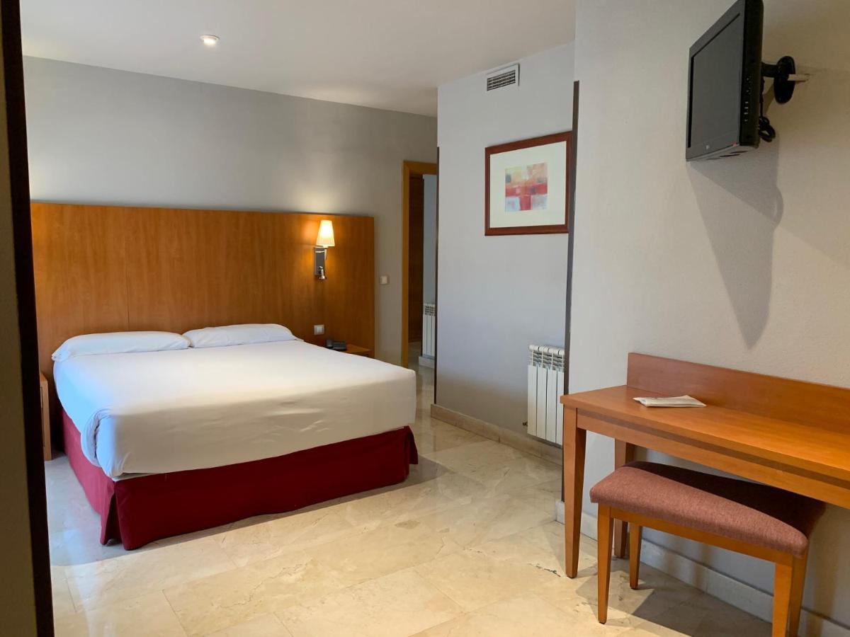 EXE HOTEL ALMENAR LAS ROZAS DE (España) - 67 € | HOTELMIX